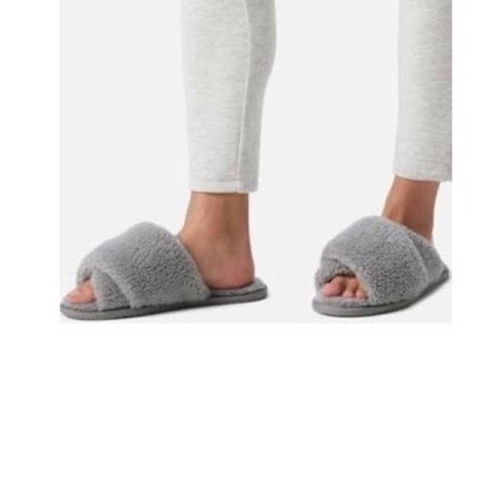 Sorel‎ Go Coffee Run Grey Faux Fur Crisscross Slide Slippers NL3688-054 Womens 7